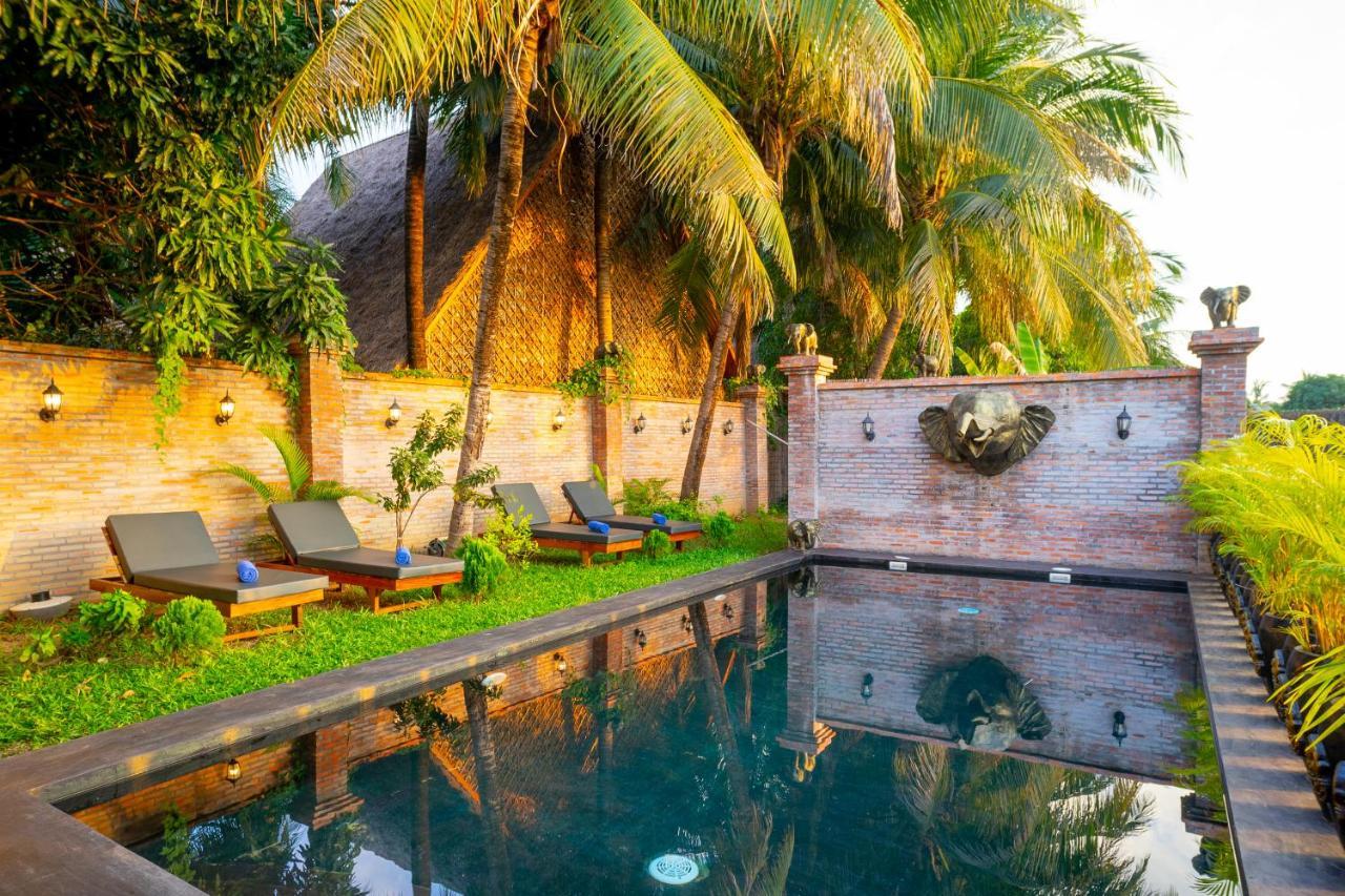Resort Authentic Khmer Village