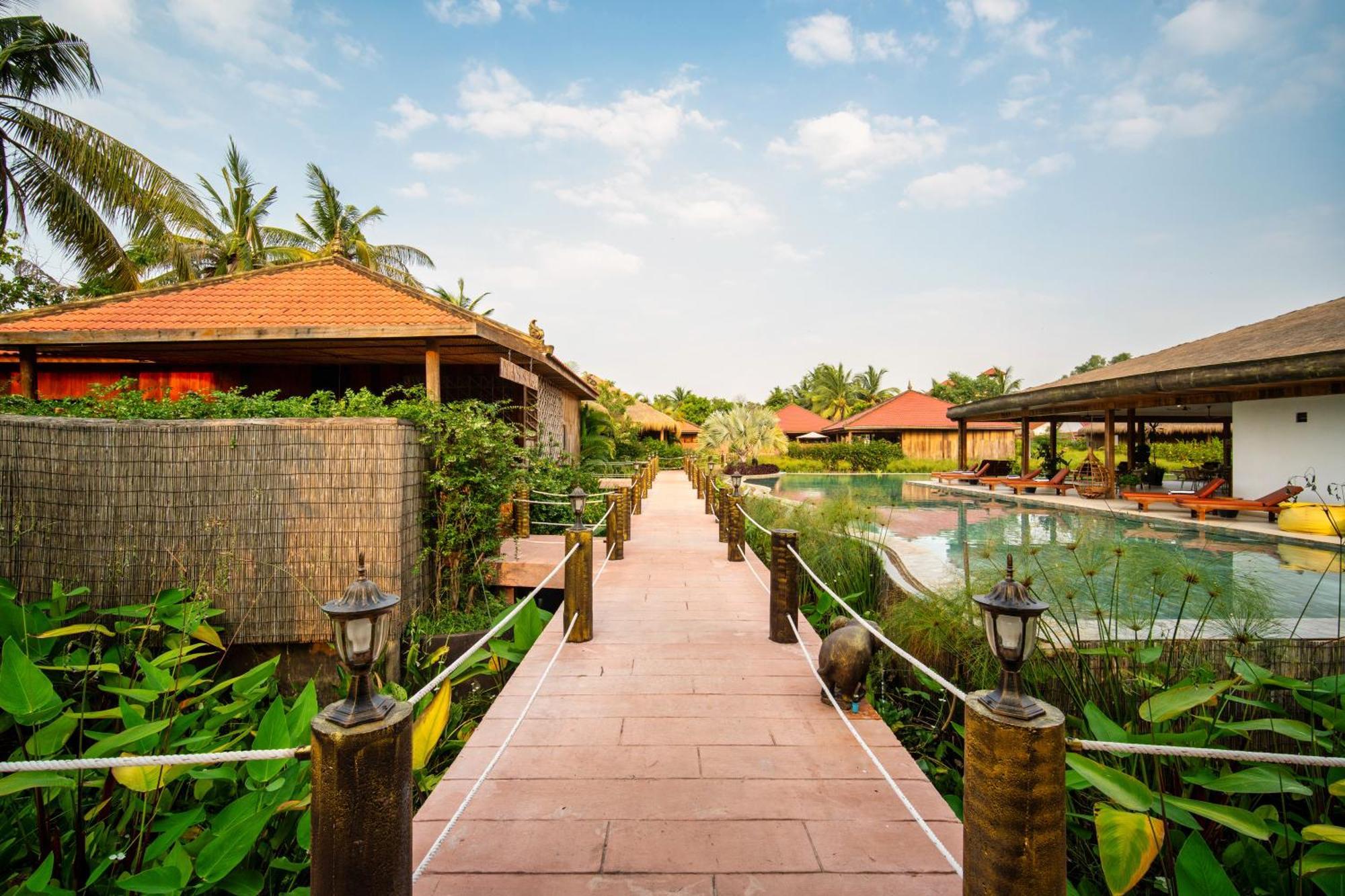 Authentic Khmer Village 5*