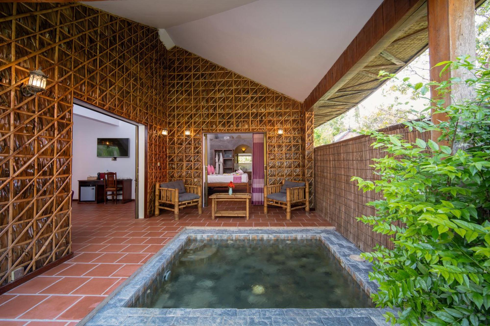 Resort Authentic Khmer Village
